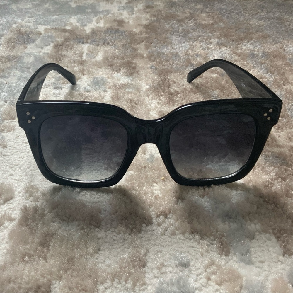 Black Sunglasses